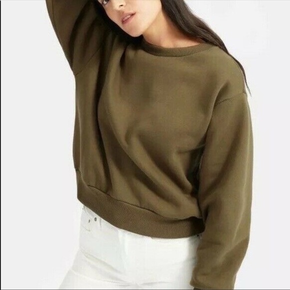 Everlane Olive Green Crop Crew 